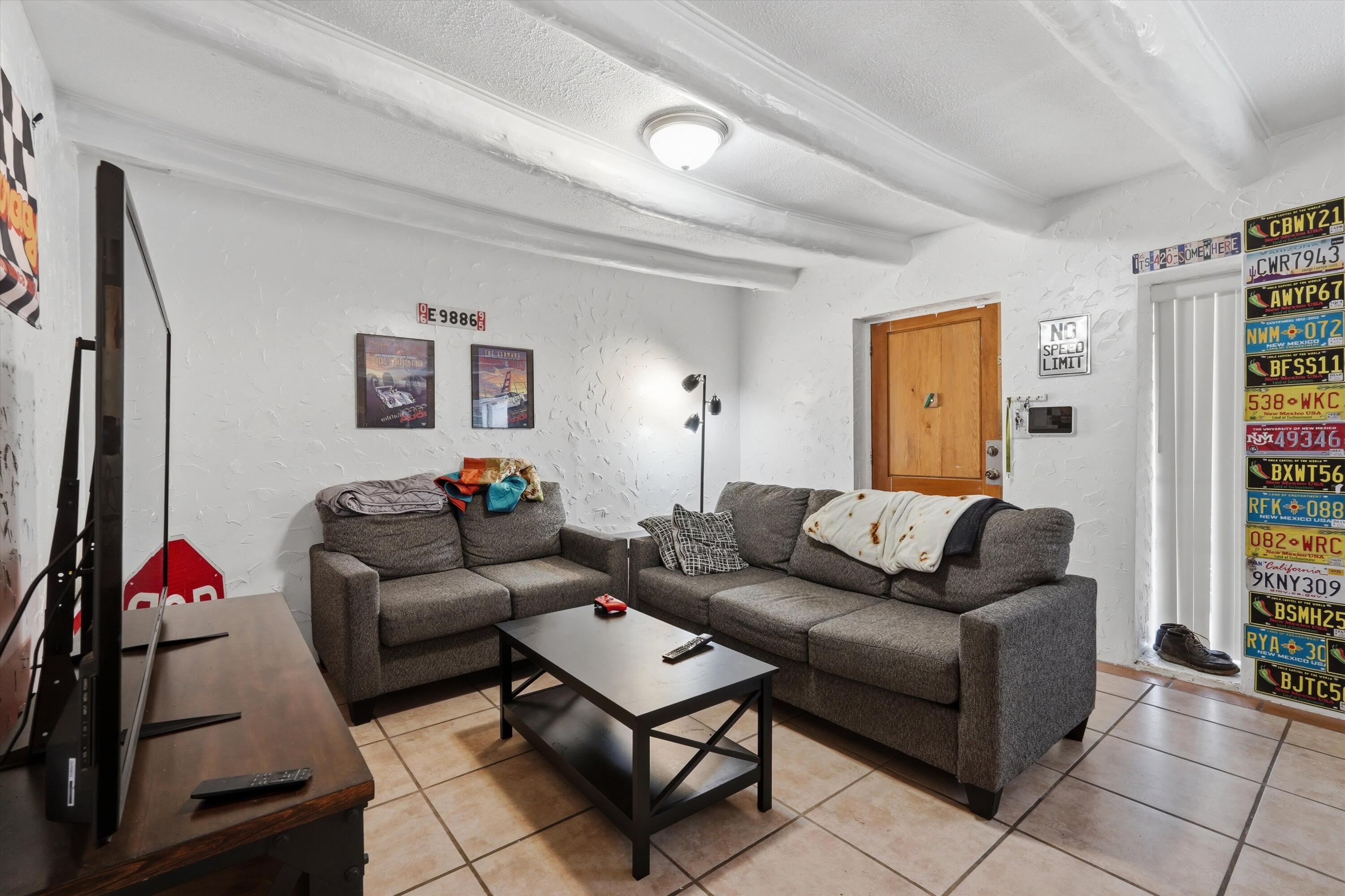 325 San Andres Avenue NW