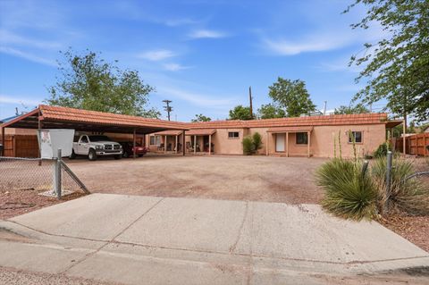 325 San Andres Avenue NW Albuquerque NM 87107