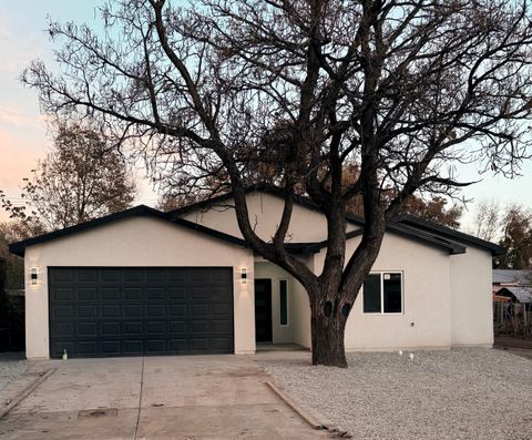 Photo of 380 Deluvina Place SW, Albuquerque, NM 87105 (MLS # 1094650)