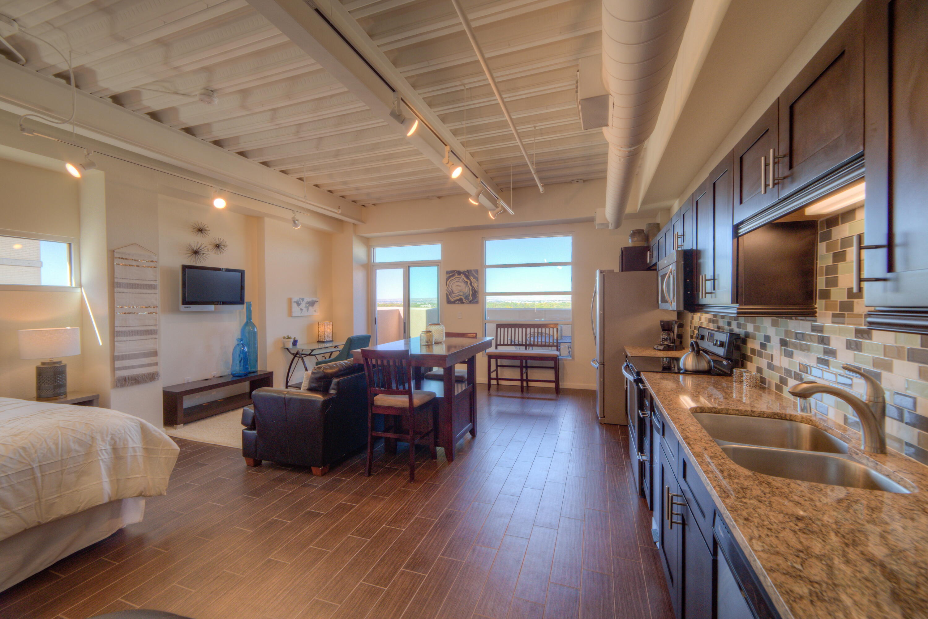 524 Central Avenue SW UNIT 607