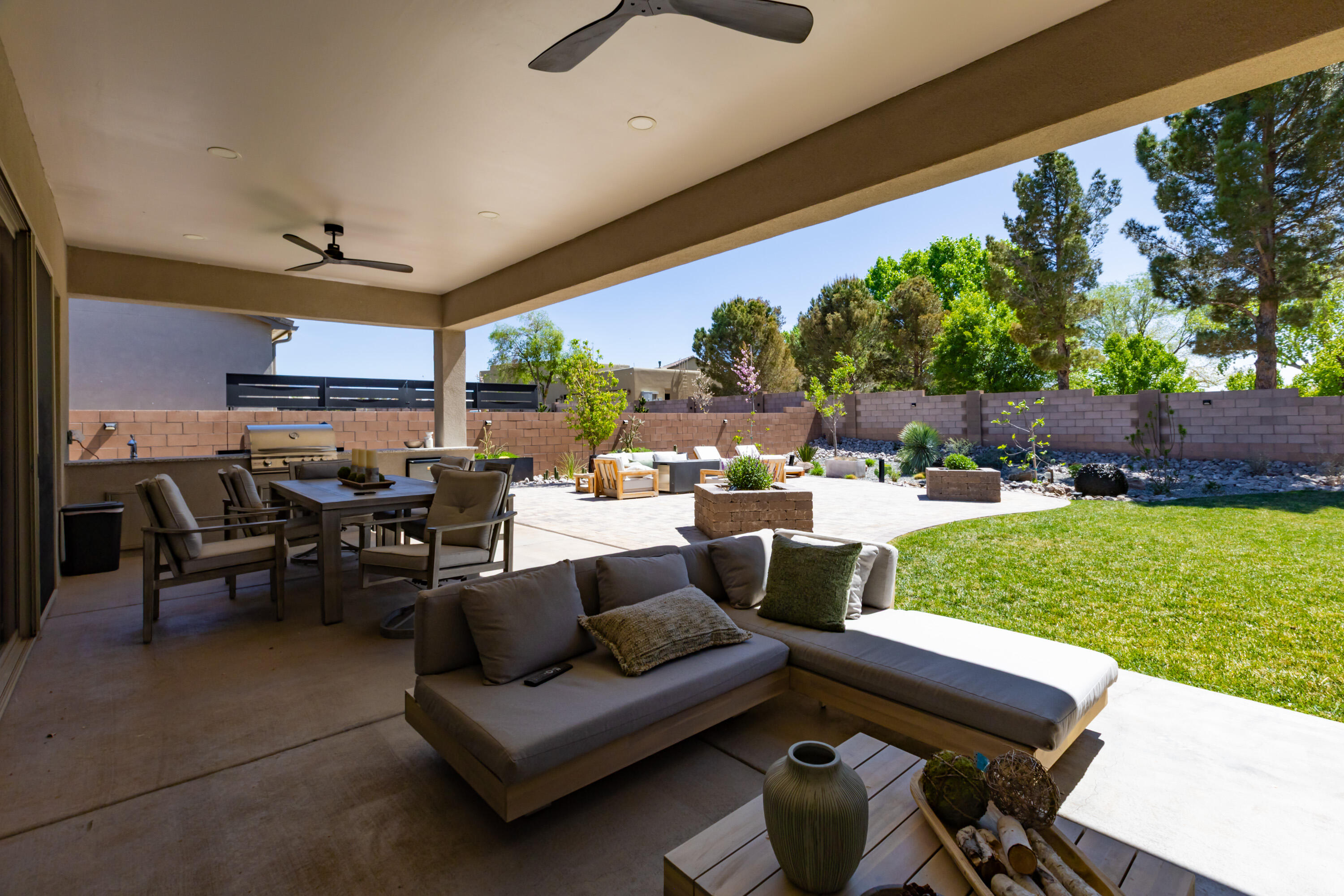 212 Lavender Place NE