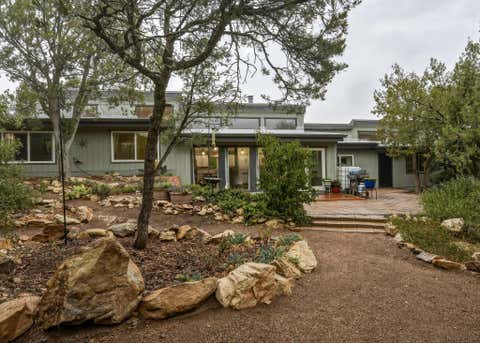 Photo of 6 Oak Place, Cedar Crest, NM 87008 (MLS # 1106291)
