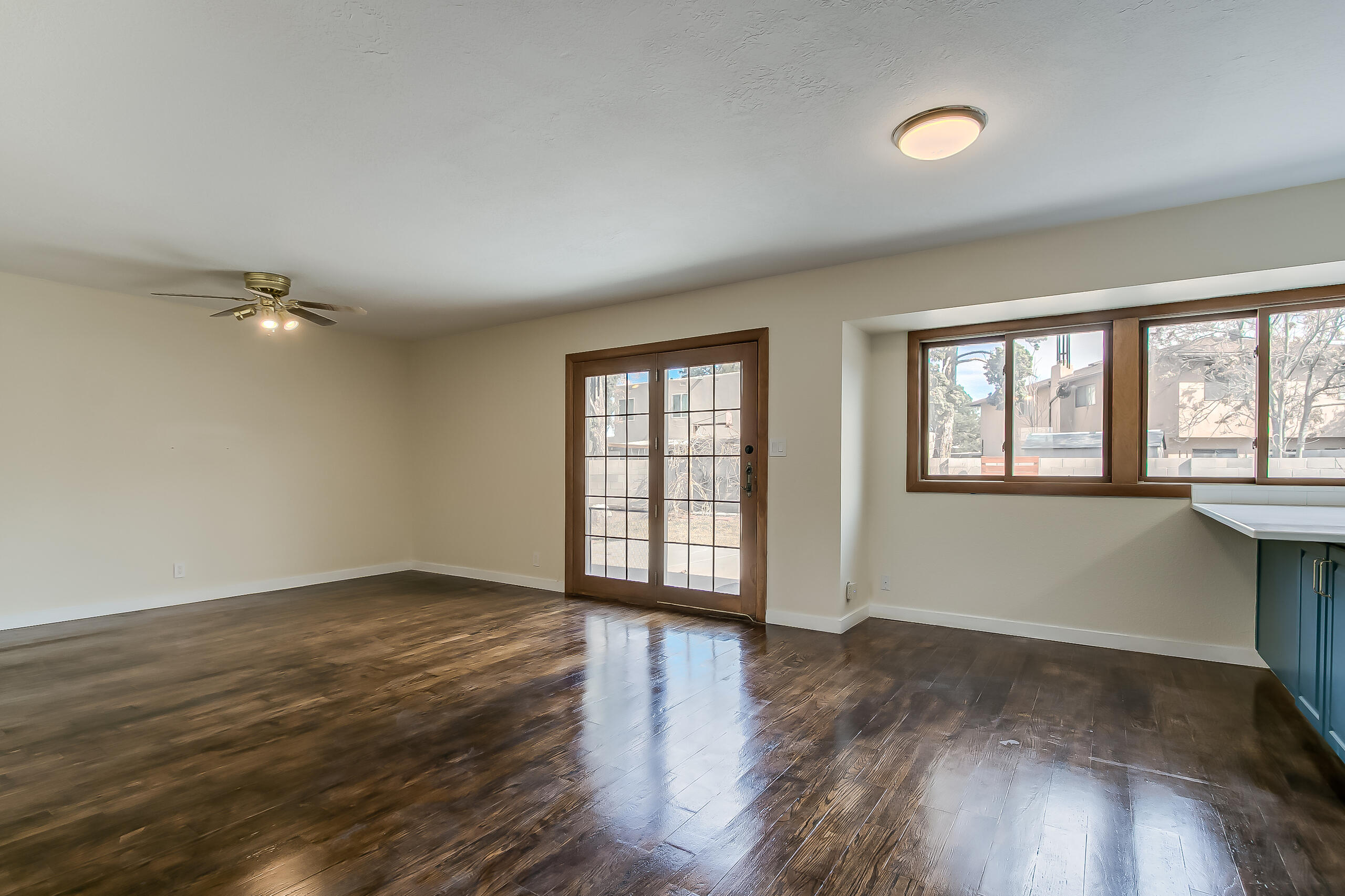 6429 Louise Place NE