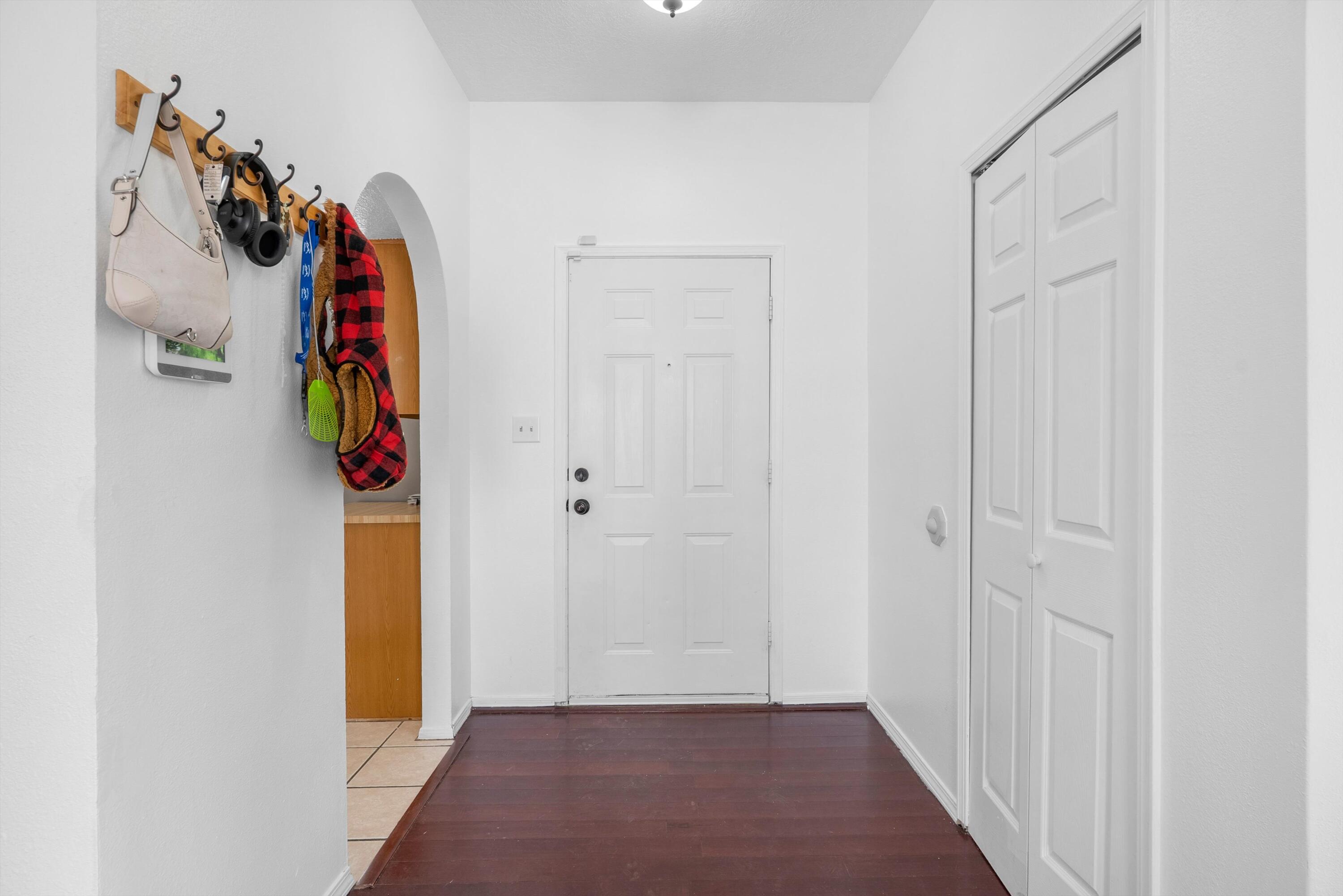 4628 Rockaway Loop NE