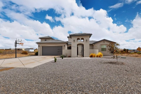 Photo of 412 5th Street NE, Rio Rancho, NM 87124 (MLS # 1111471)