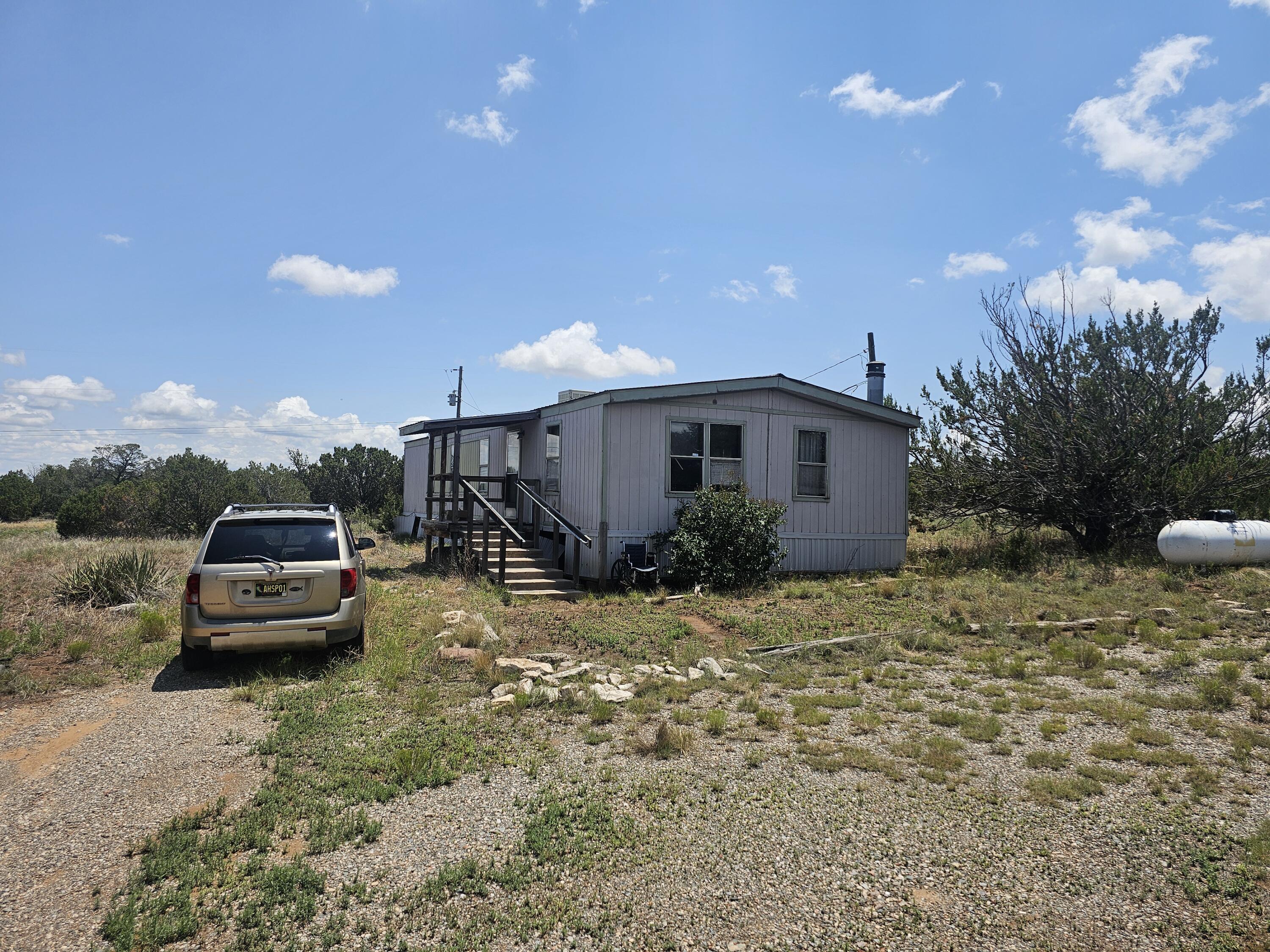 Photo 4 of 33 of 210 Skyline Drive mobile home