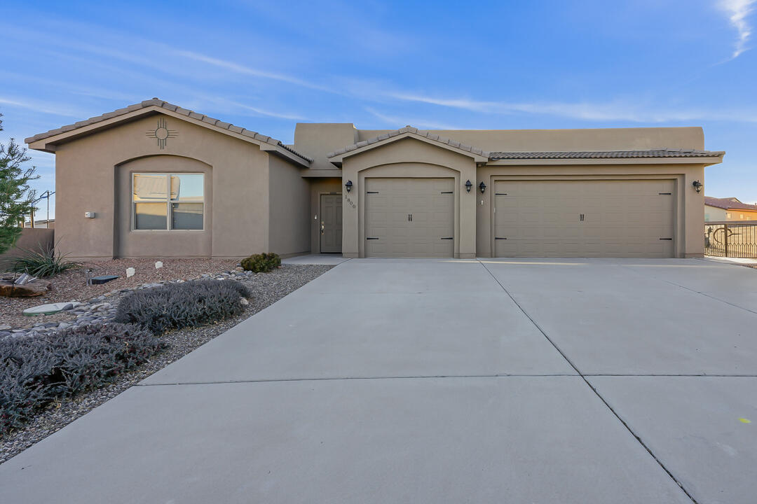 1800 BLANCA PEAK Trail NE