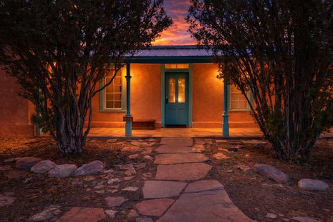 Photo of 321 Mount Carmel Avenue, Socorro, NM 87801 (MLS # 1097118)