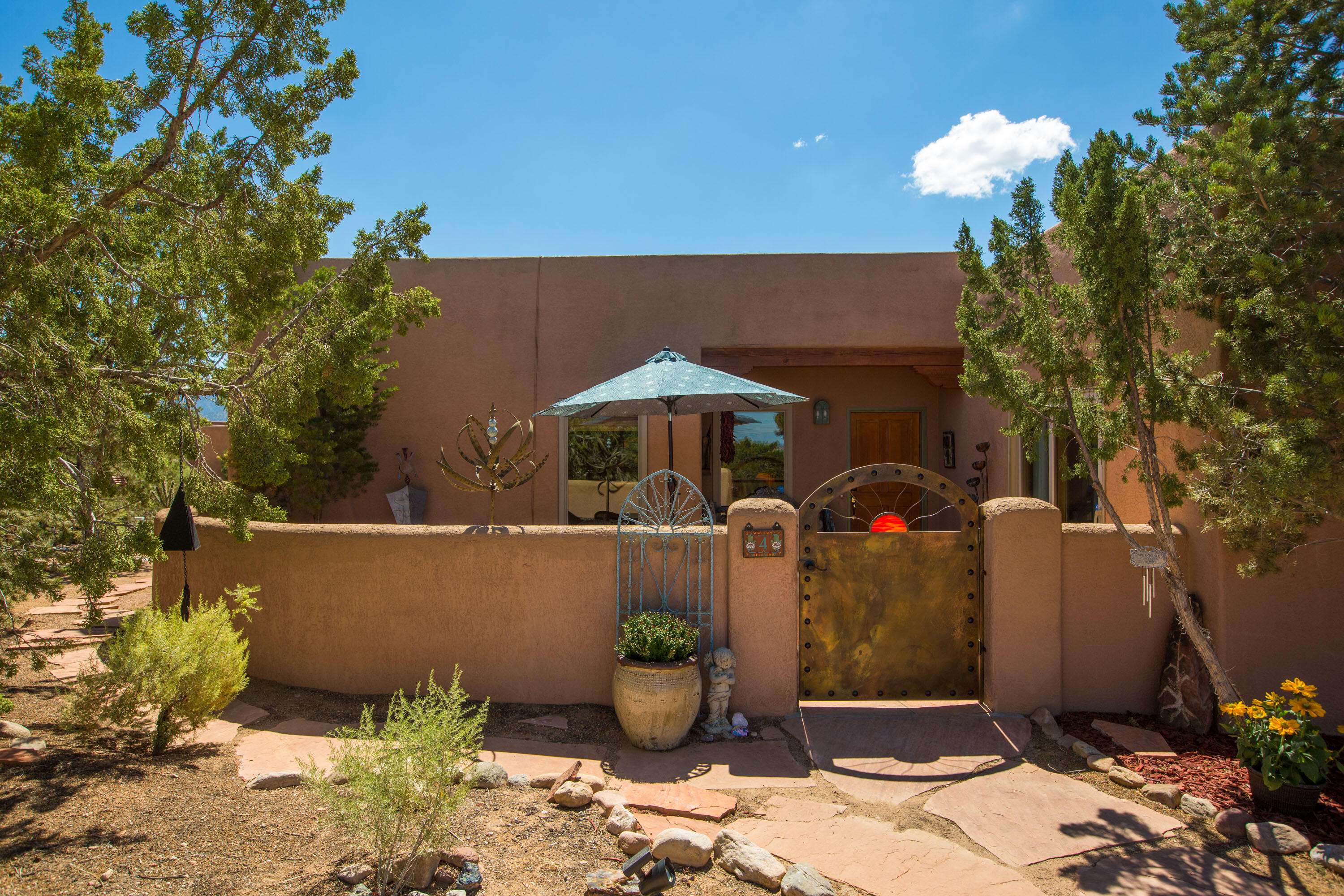 View Placitas, NM 87043 house