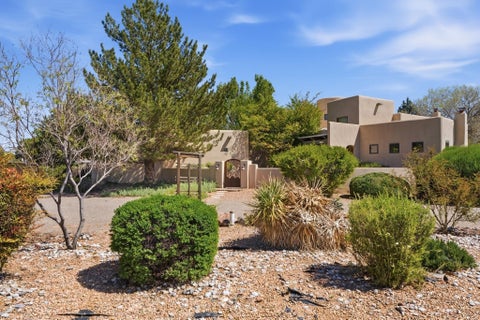 Homes For Sale - 505 Camino De Lucia<br/> Sandoval County, Corrales, NM 87048