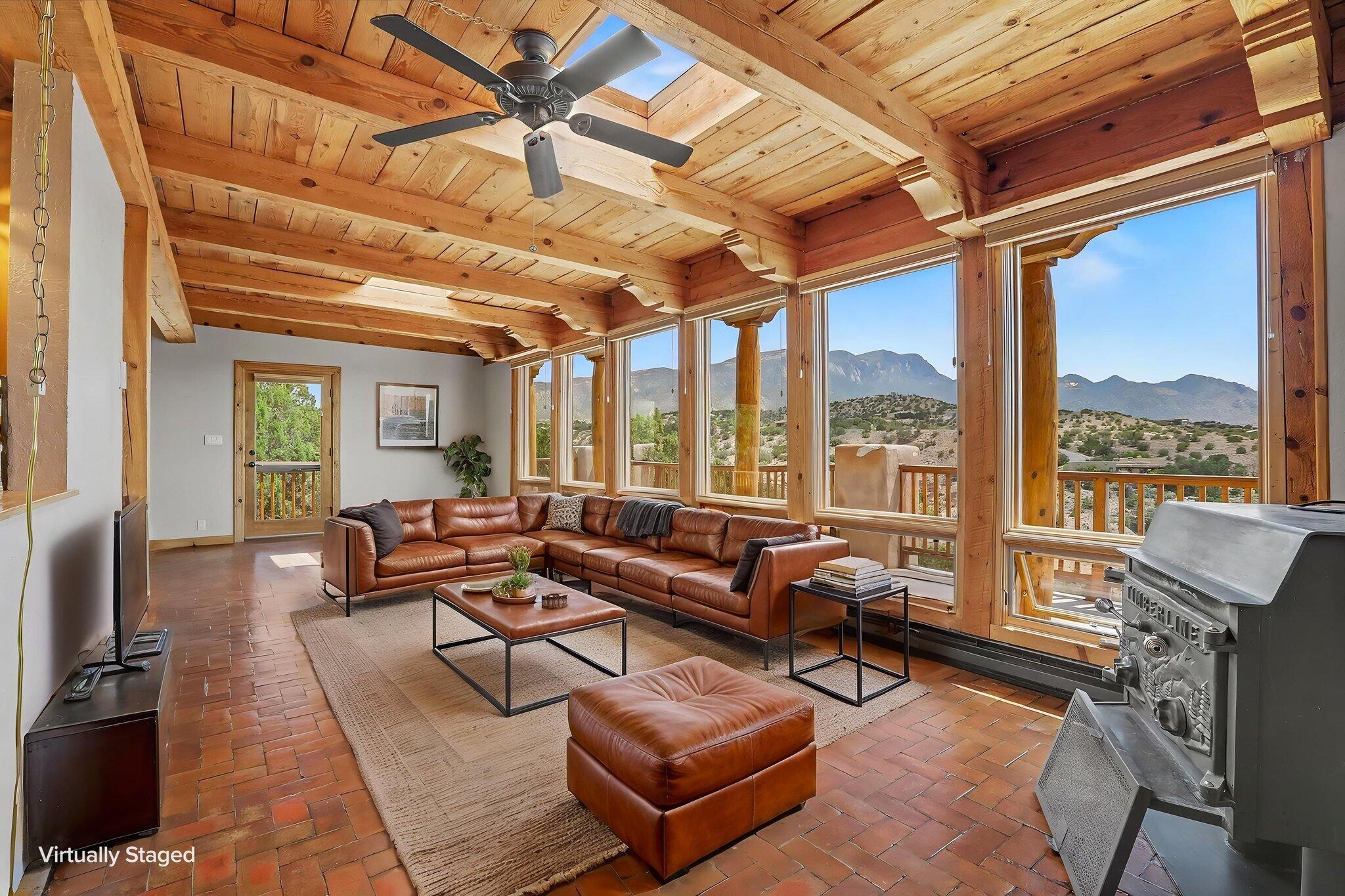 2 Cueva Canyon Road