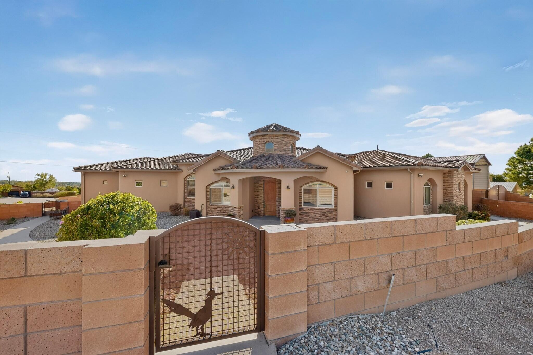 423 Cenaroca Court NE