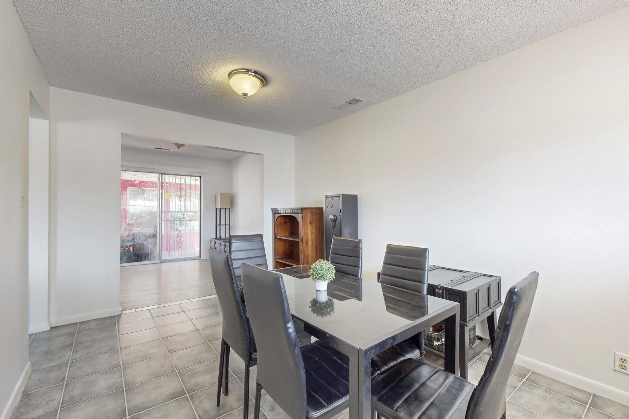 802 Gral Trevino Drive, Rio Rancho, New Mexico image 16