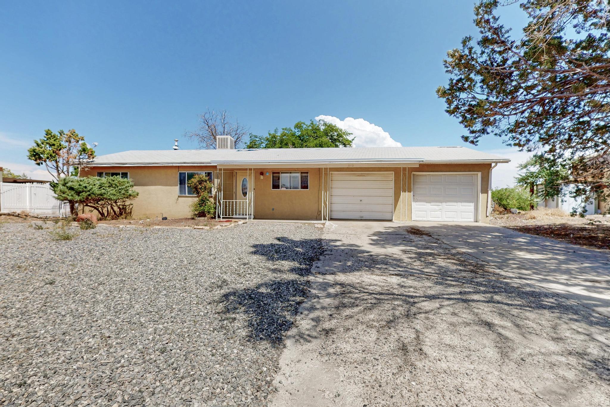 802 Gral Trevino Drive, Rio Rancho, New Mexico image 9