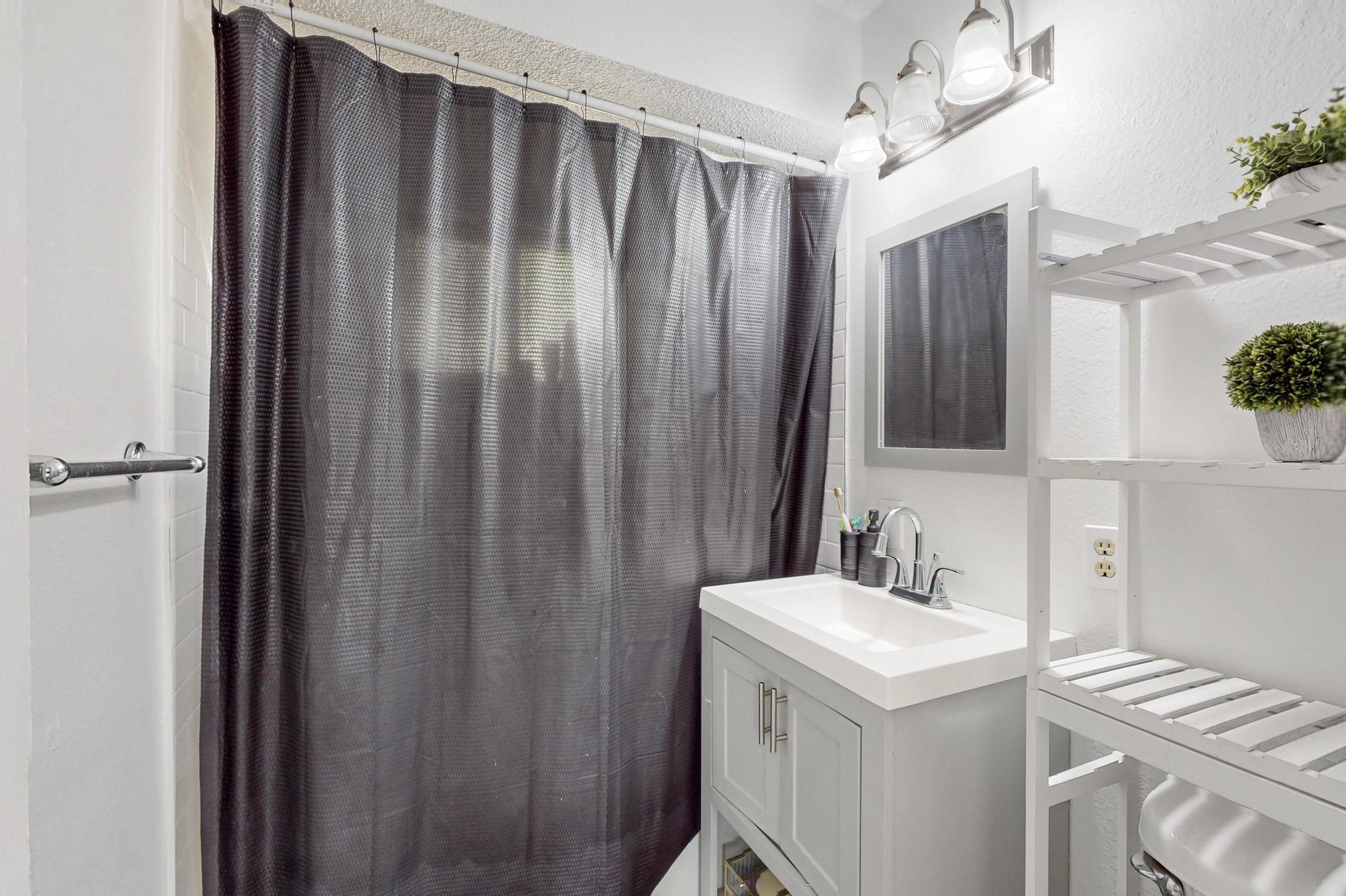 802 Gral Trevino Drive, Rio Rancho, New Mexico image 26