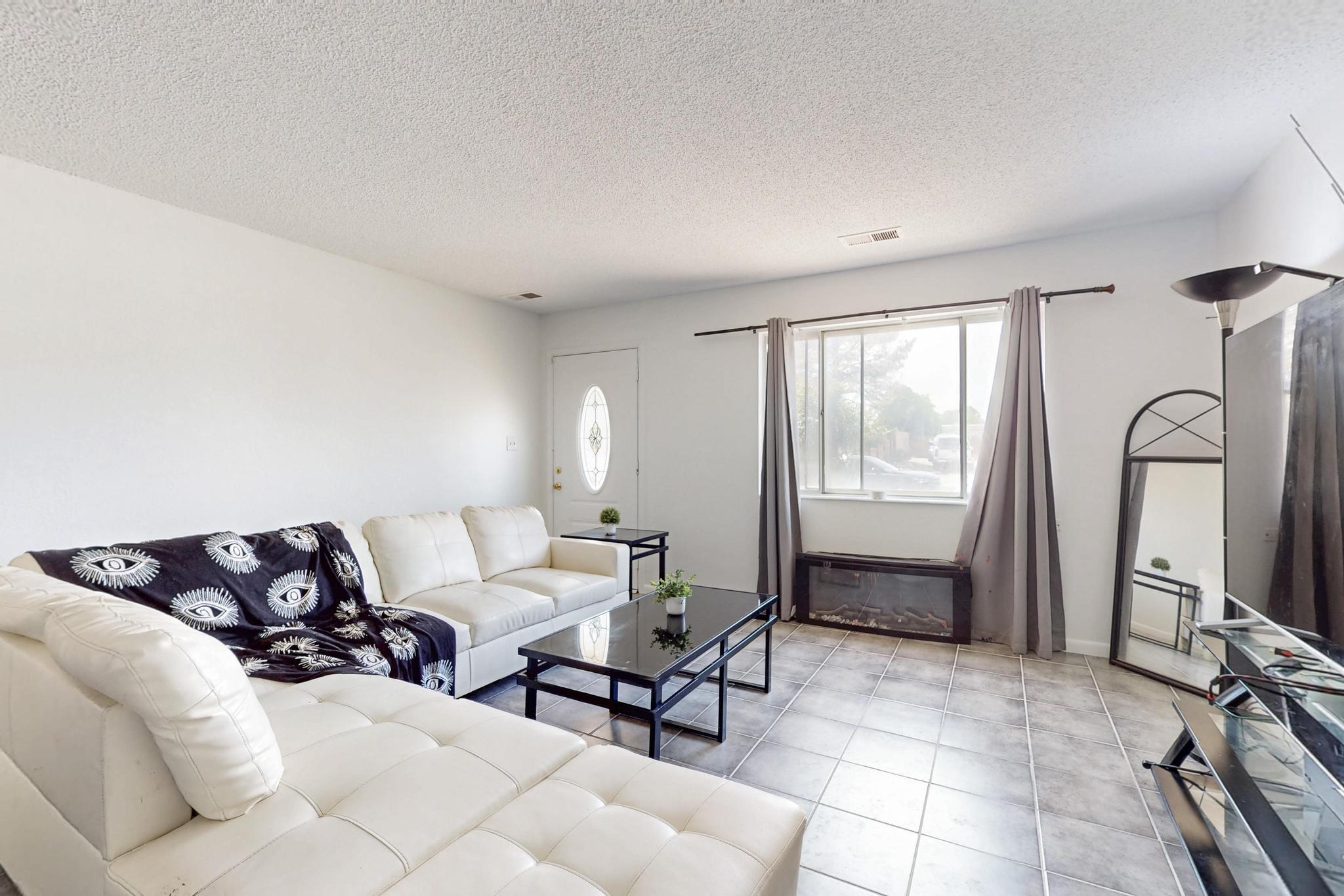 802 Gral Trevino Drive, Rio Rancho, New Mexico image 13
