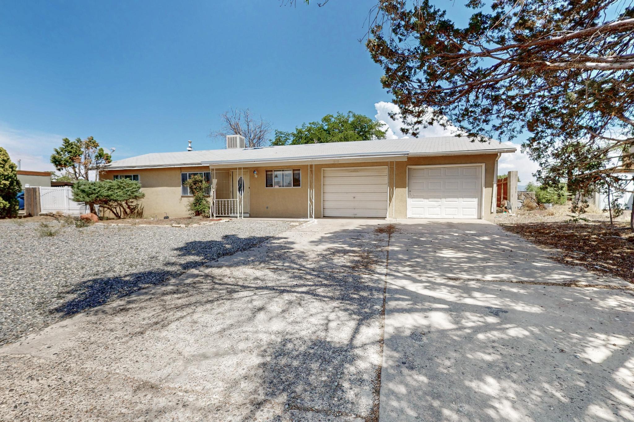 802 Gral Trevino Drive, Rio Rancho, New Mexico image 6