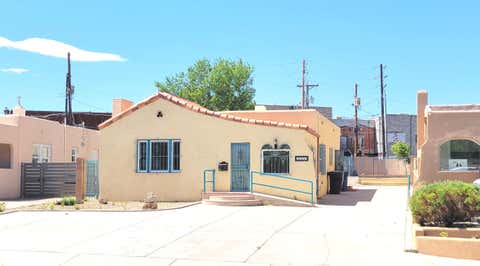 Photo of 3612 Campus Boulevard NE, Albuquerque, NM 87106 (MLS # 1108982)