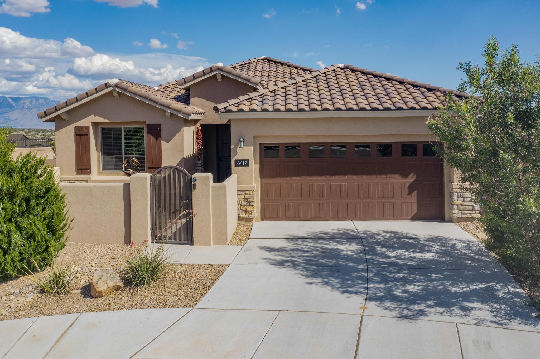 6417 KINGS CANYON NE