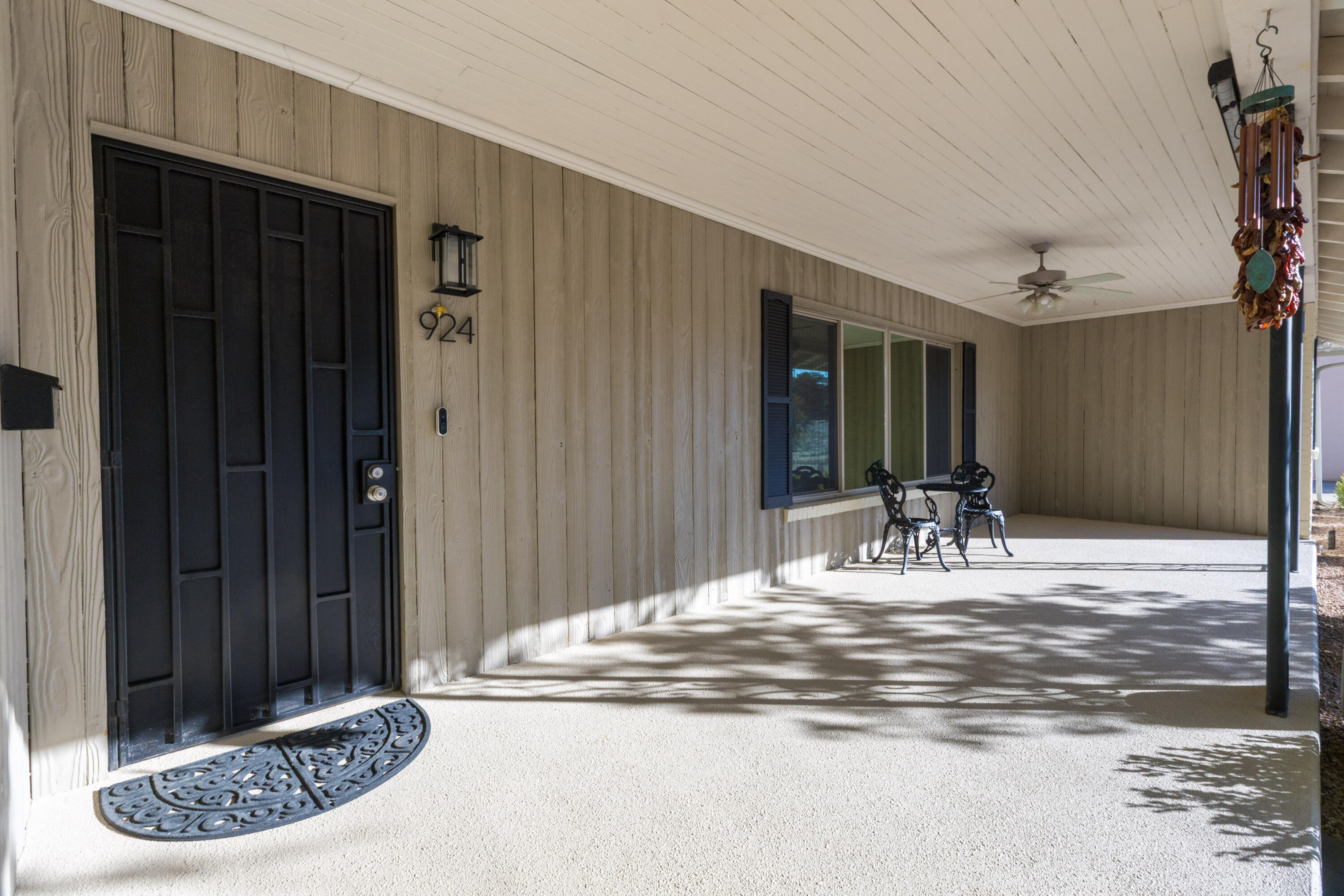 924 Valverde Drive SE