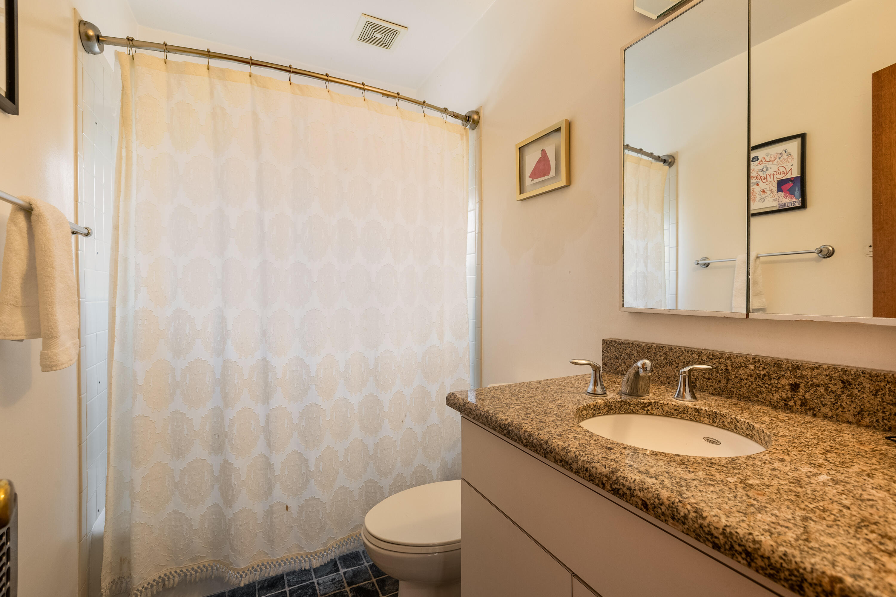 1009 Vassar Drive, Albuquerque, New Mexico image 16