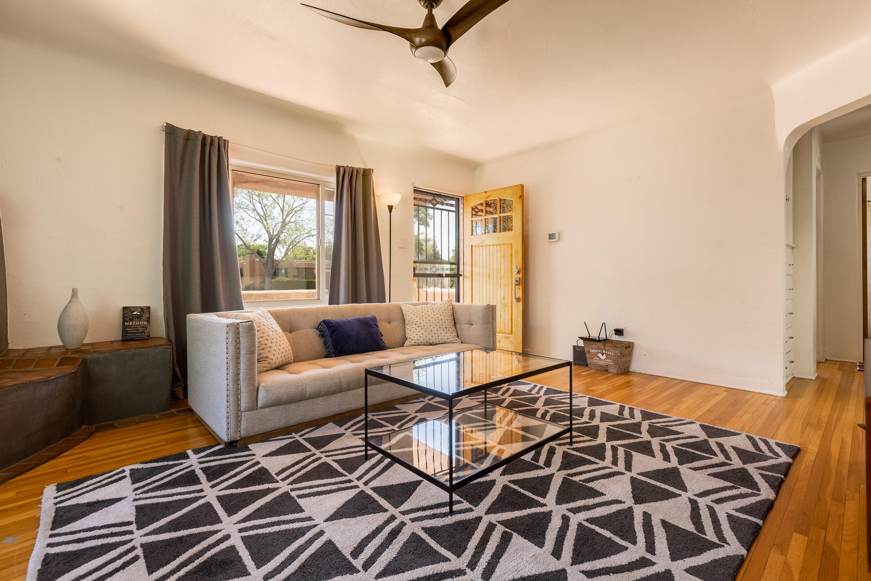 1009 Vassar Drive, Albuquerque, New Mexico image 6