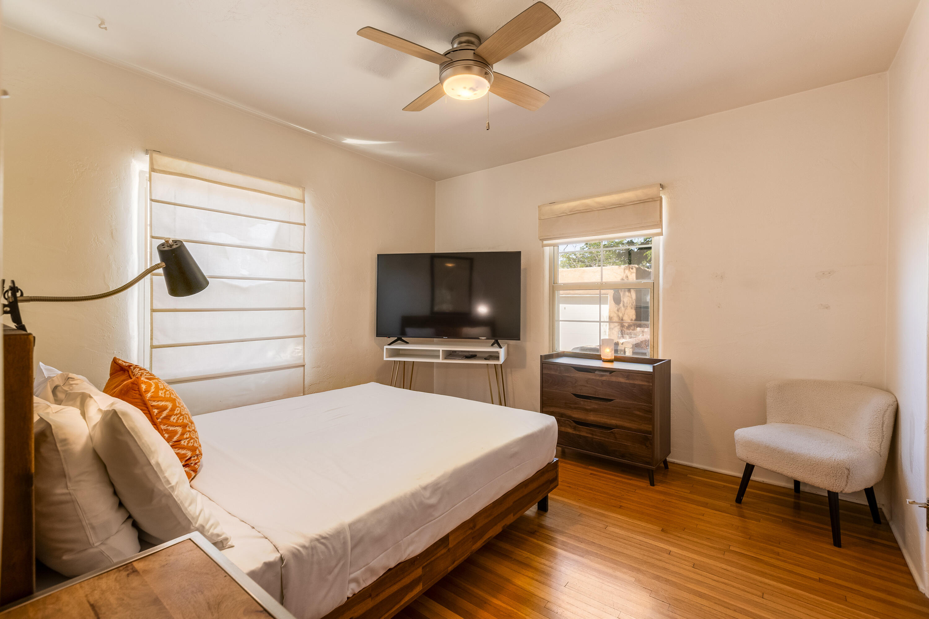 1009 Vassar Drive, Albuquerque, New Mexico image 17