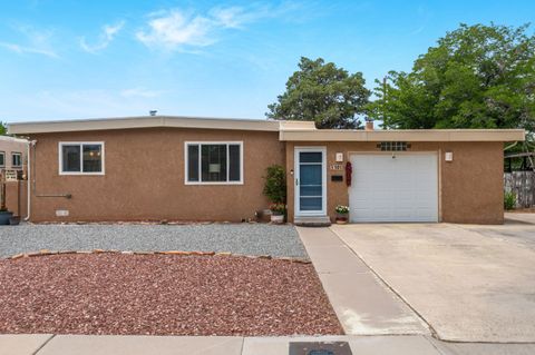 Homes For Sale - 1013 Indiana Street<br/> Bernalillo County, Albuquerque, NM 87108