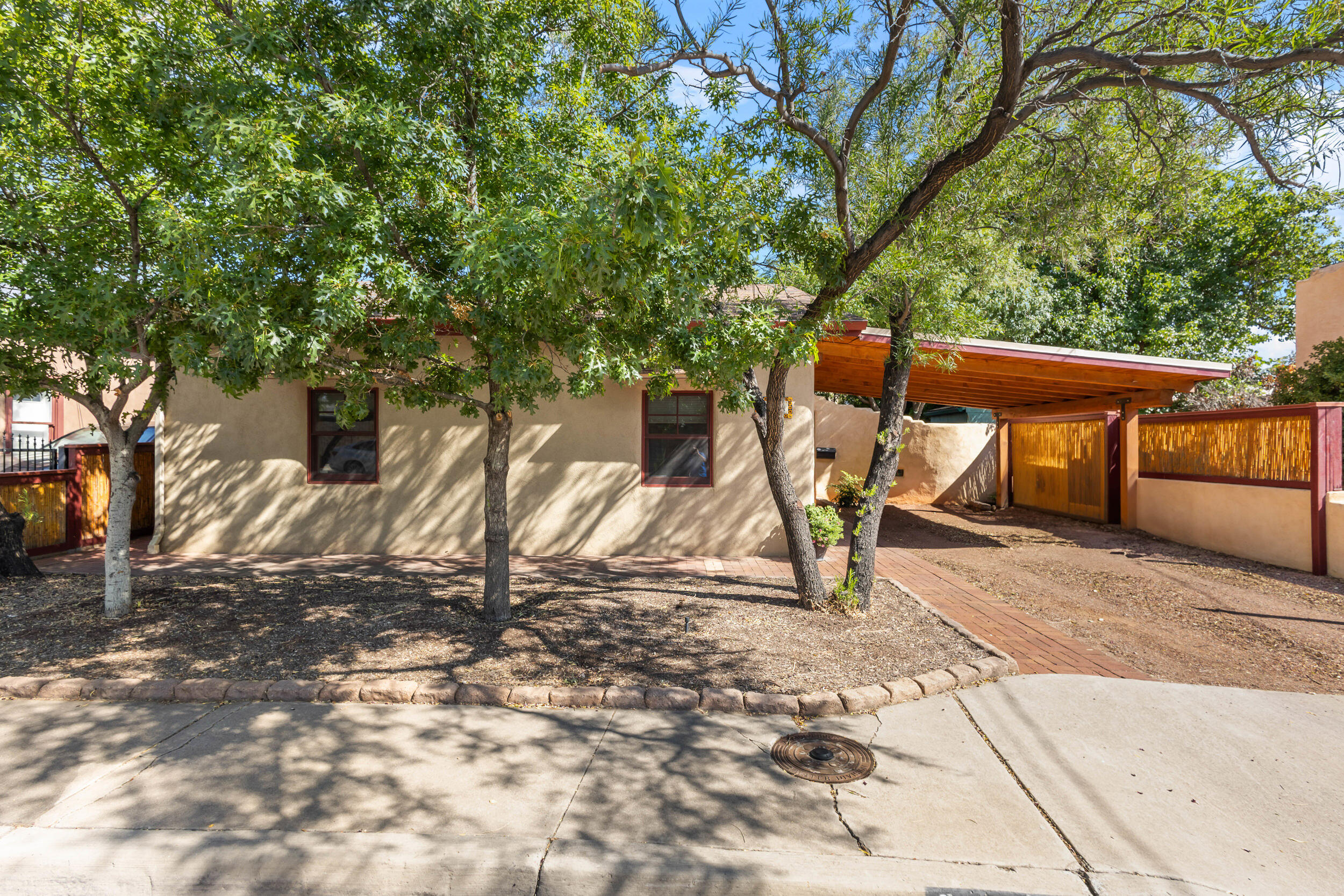 1101 Granite Avenue, Albuquerque, New Mexico image 1