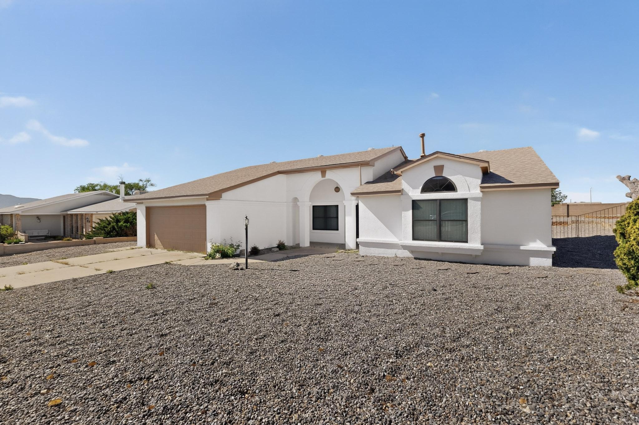 6200 Apache Plume Road NE