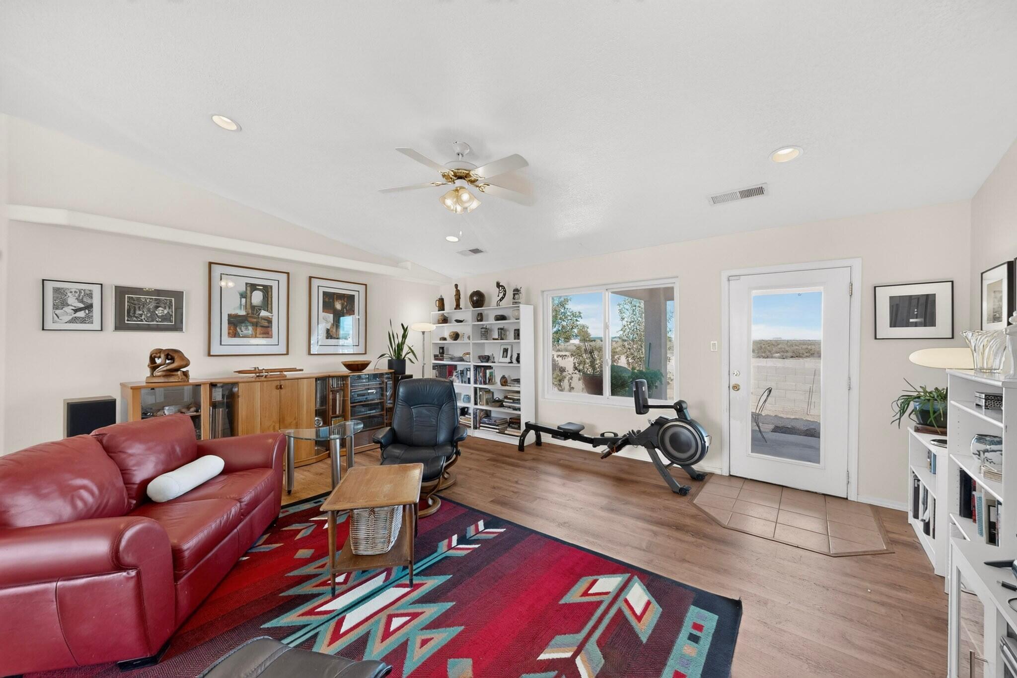 1 Rosa Avenue SW