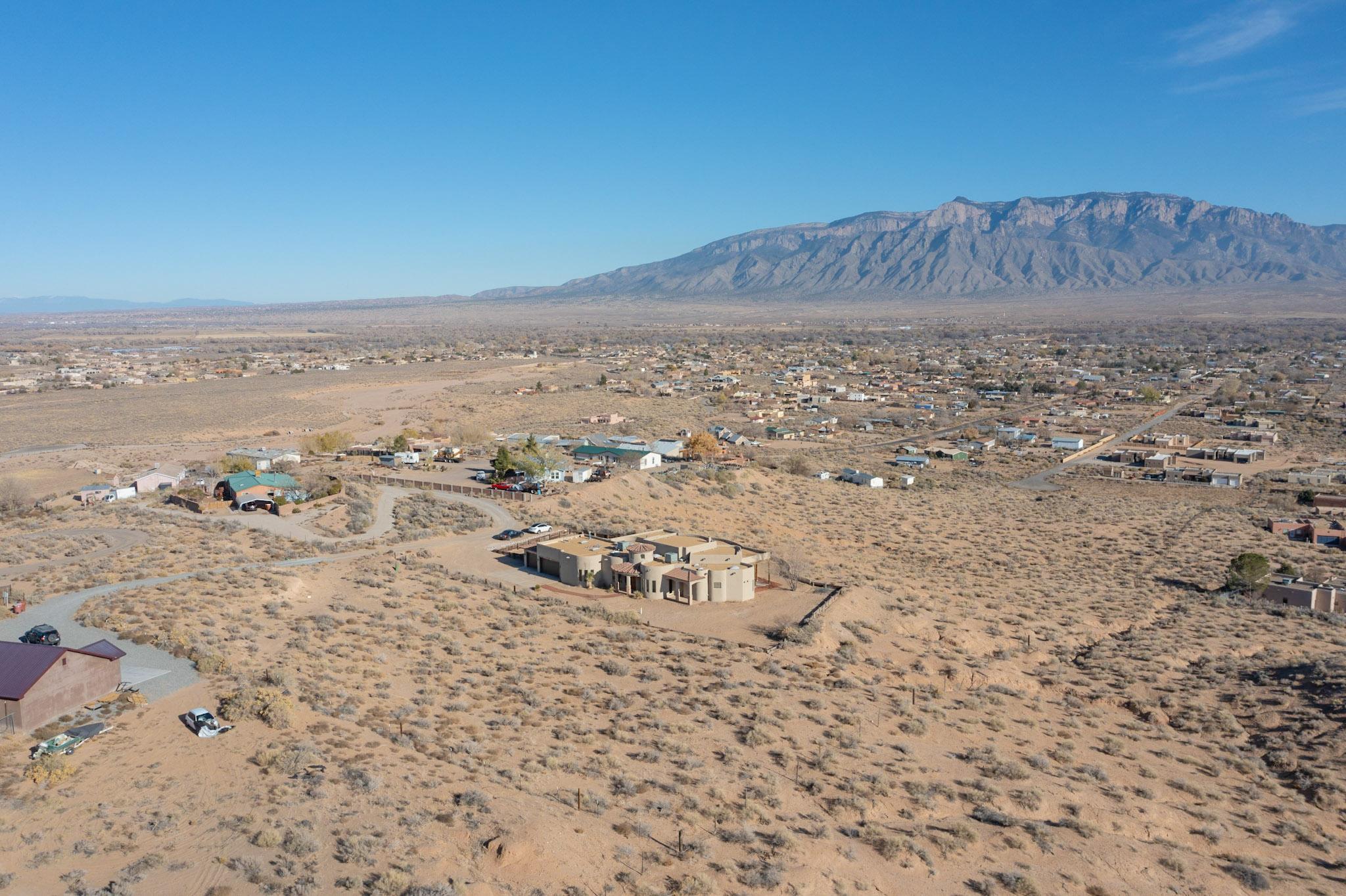 3 W Quiet Lane, Corrales, New Mexico image 48