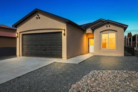 Photo of 1603 Tulip Road SE, Rio Rancho, NM 87124 (MLS # 1098623)