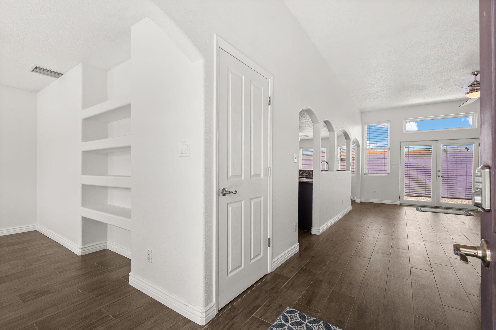4227 New Vistas Court, Albuquerque, New Mexico image 4