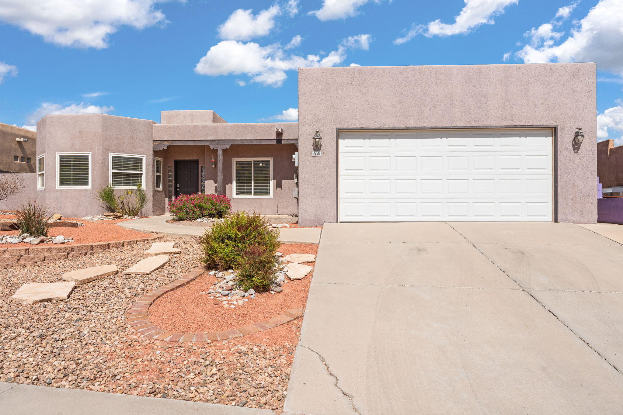 4227 New Vistas Court, Albuquerque, New Mexico image 1
