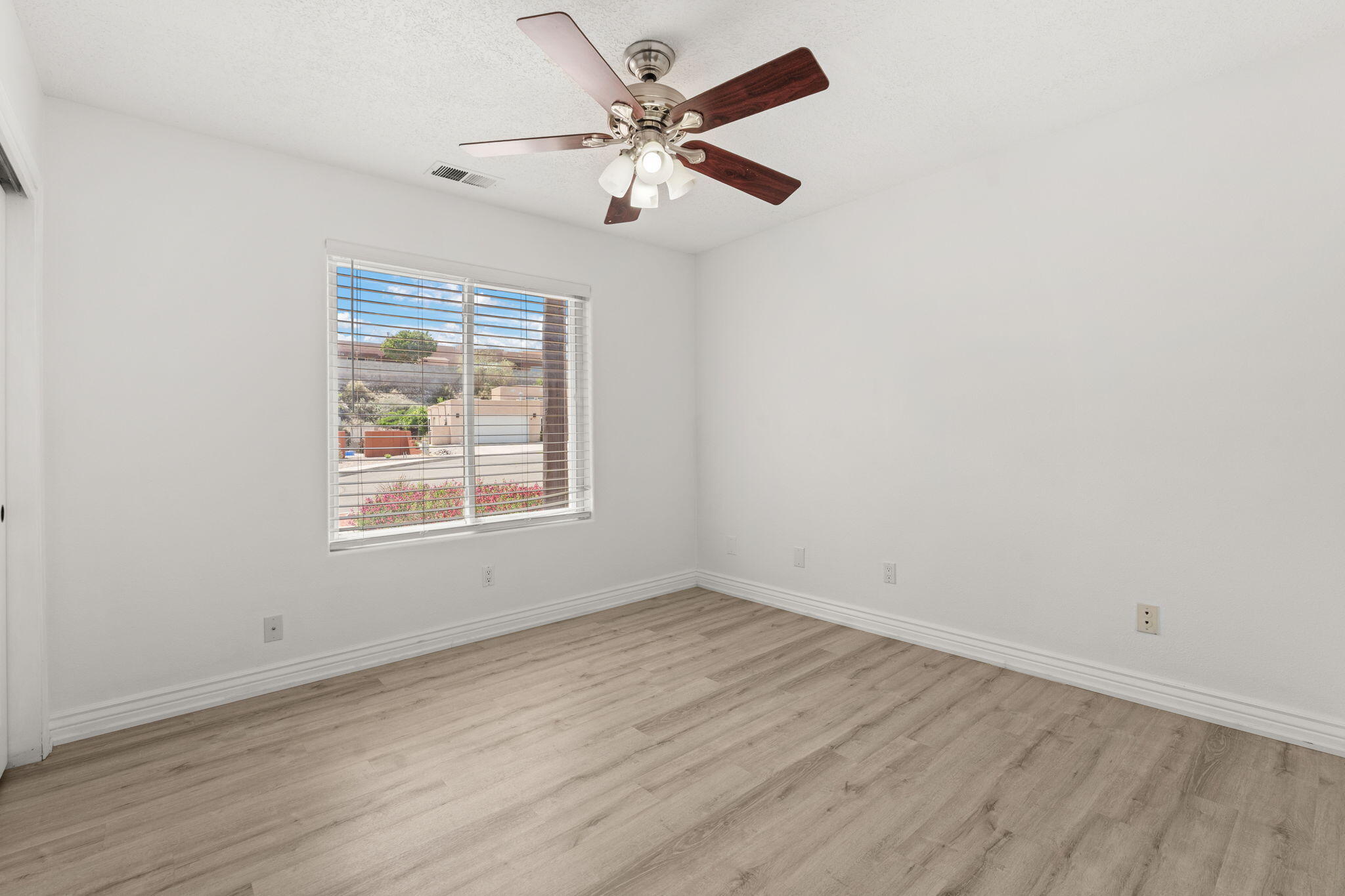 4227 New Vistas Court, Albuquerque, New Mexico image 21
