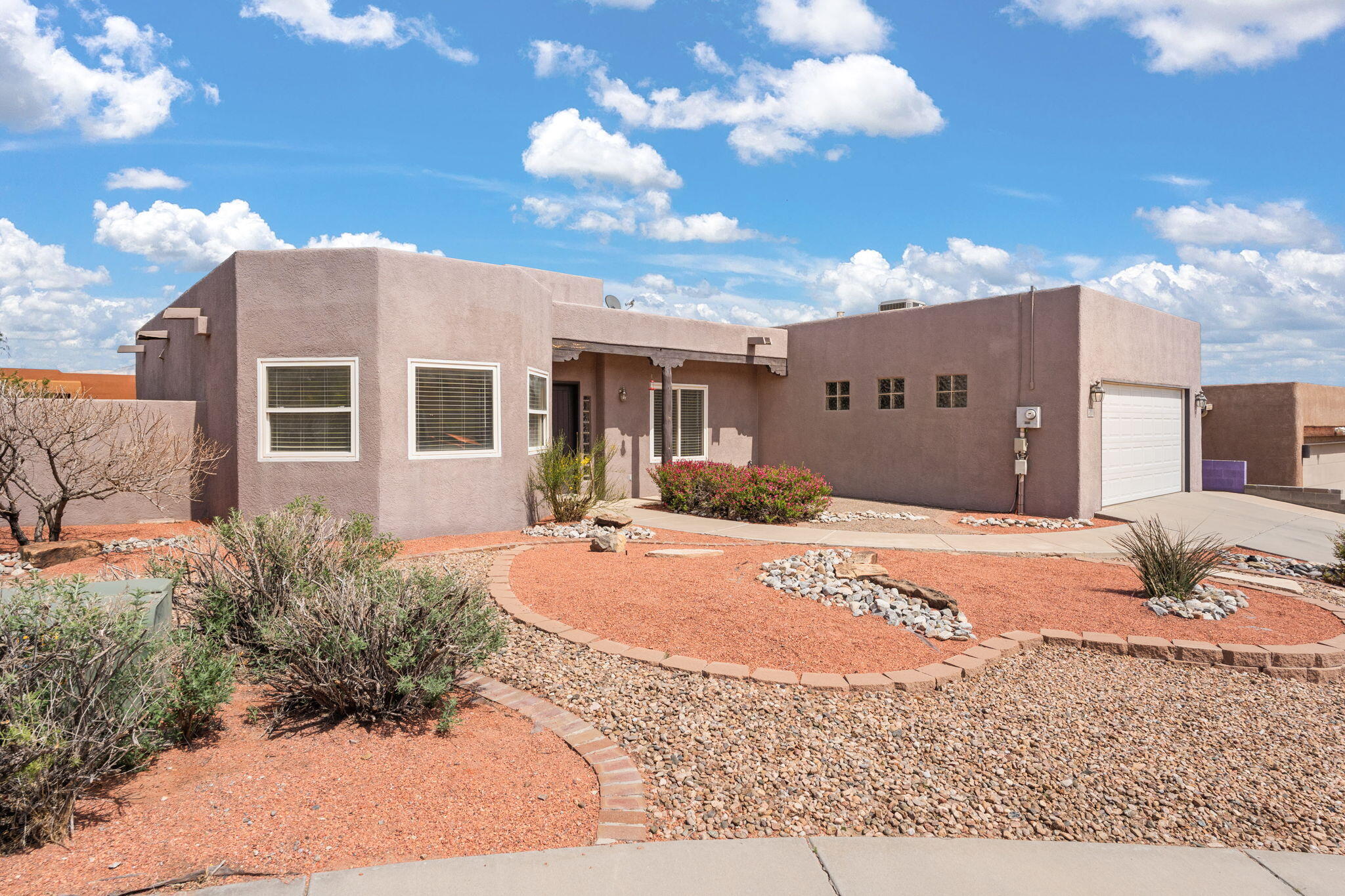4227 New Vistas Court, Albuquerque, New Mexico image 3