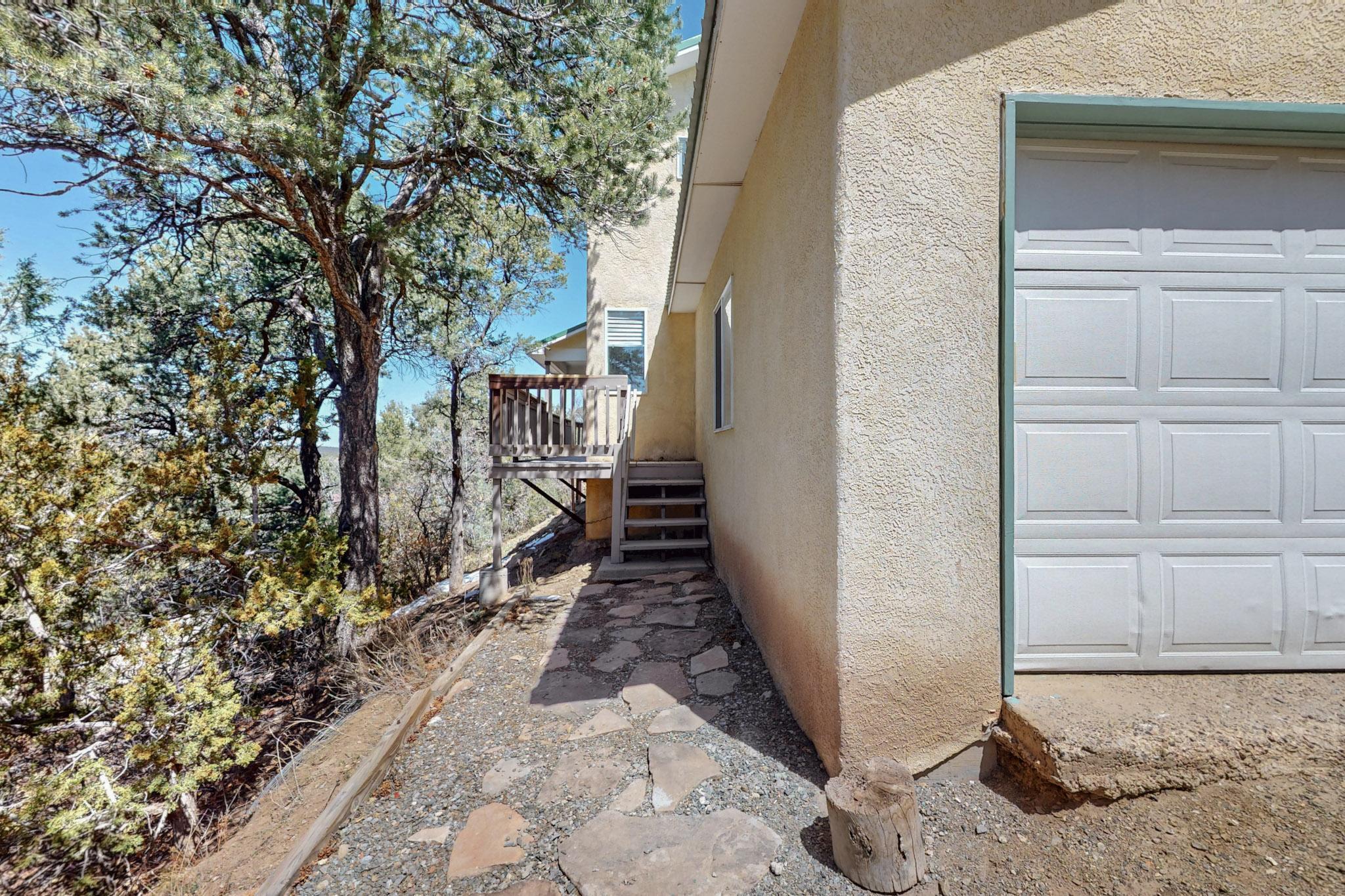 2 Cedar Hill Place, Cedar Crest, New Mexico image 2