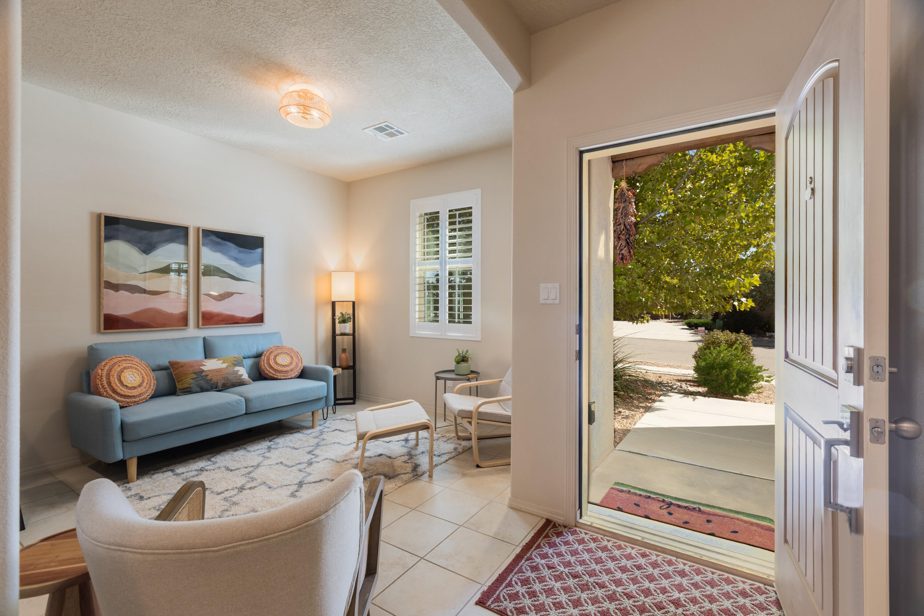 6105 Santa Fe Trail Drive NE