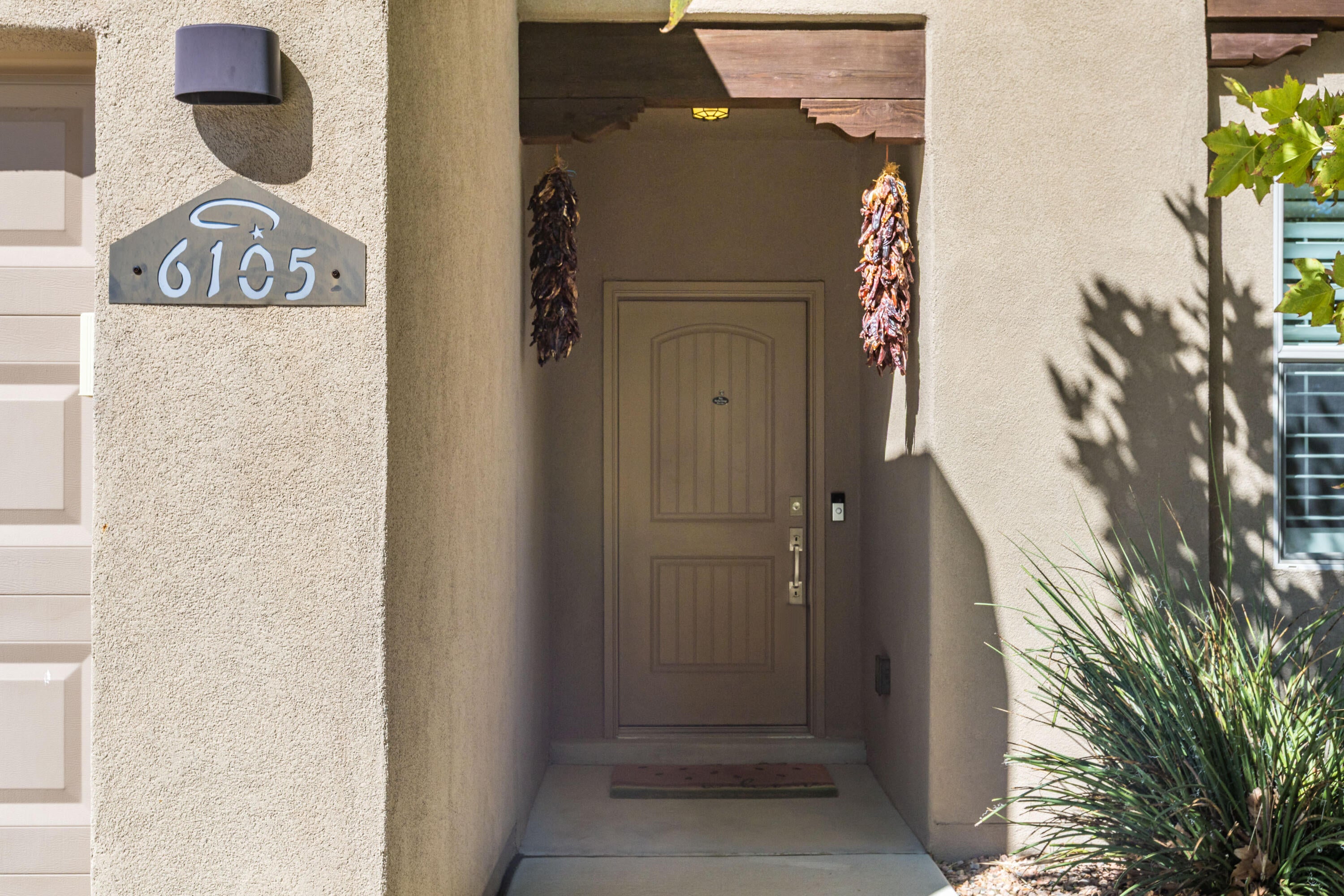 6105 Santa Fe Trail Drive NE