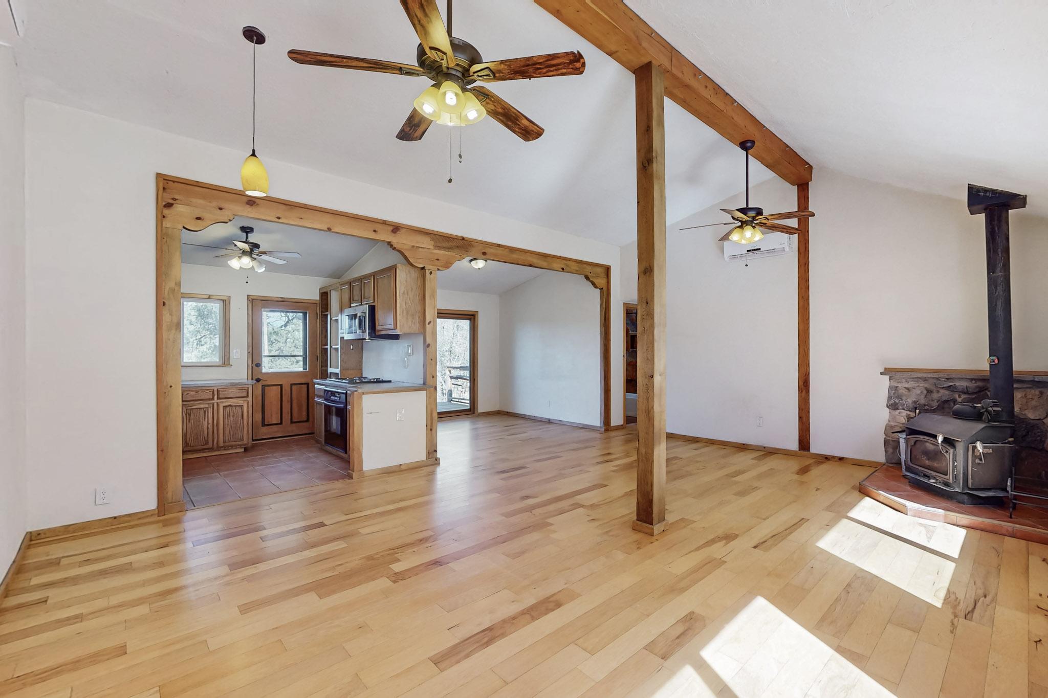 10 Crestwood Loop Drive, Tijeras, New Mexico image 6