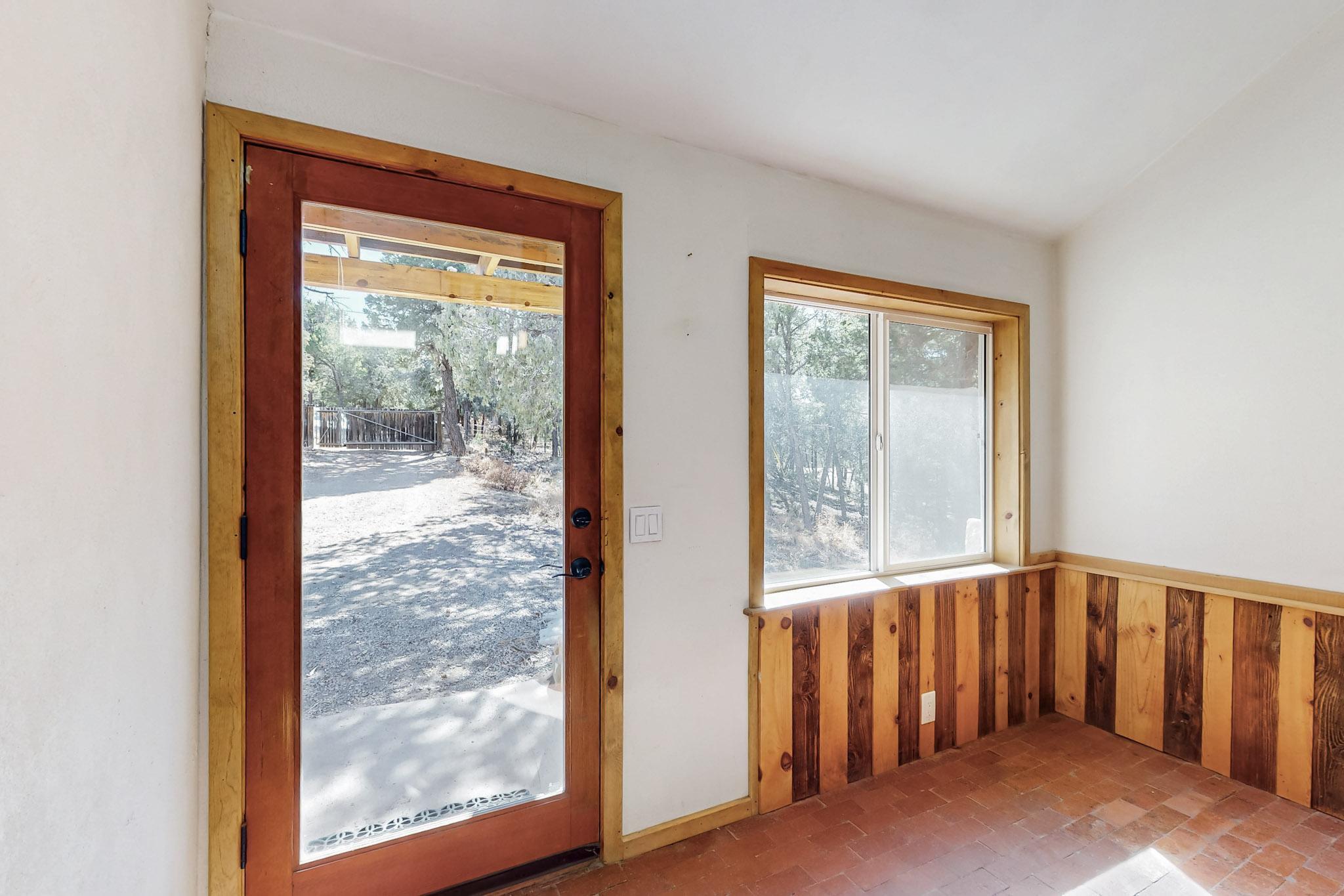 10 Crestwood Loop Drive, Tijeras, New Mexico image 4