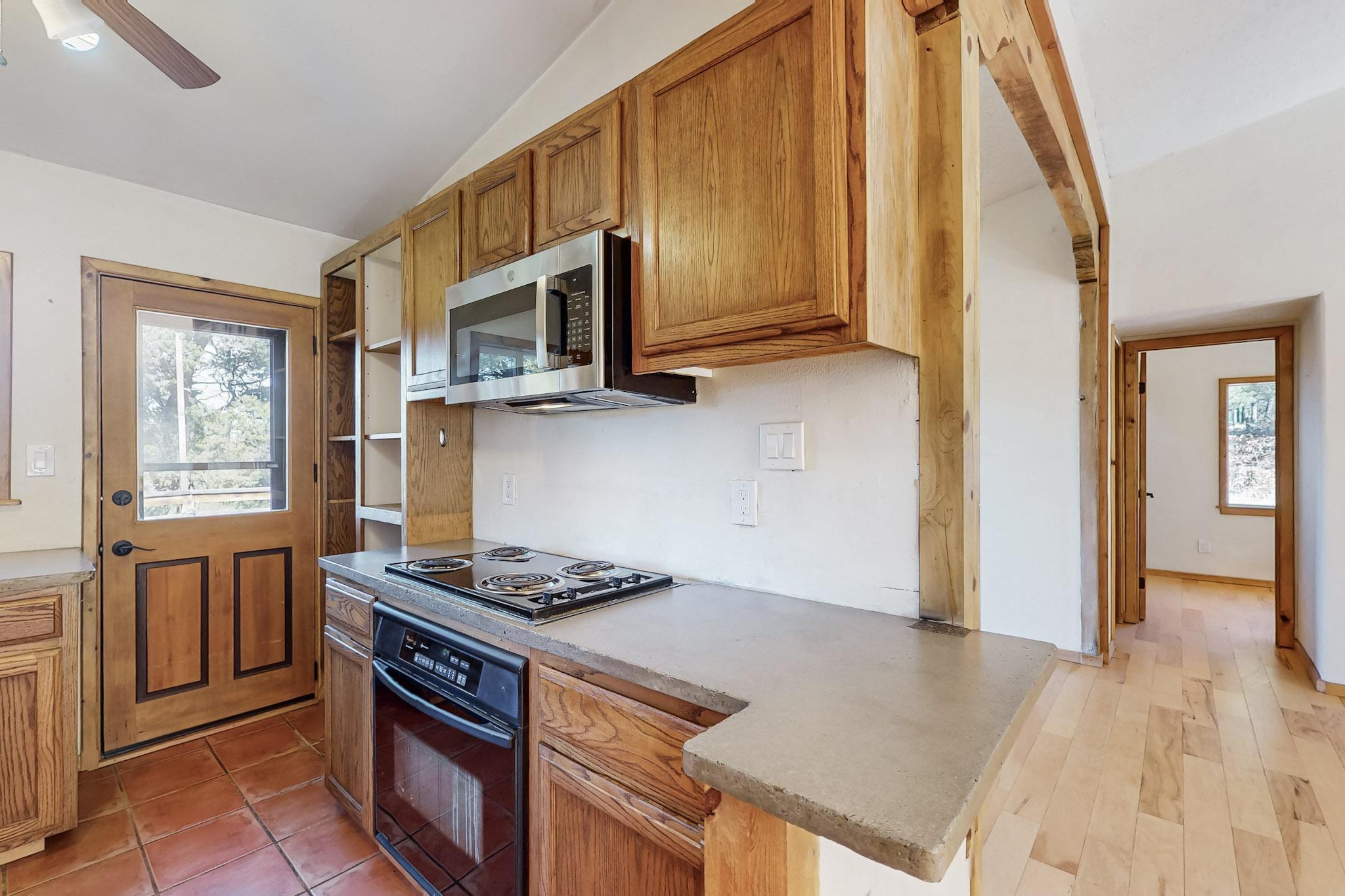 10 Crestwood Loop Drive, Tijeras, New Mexico image 13