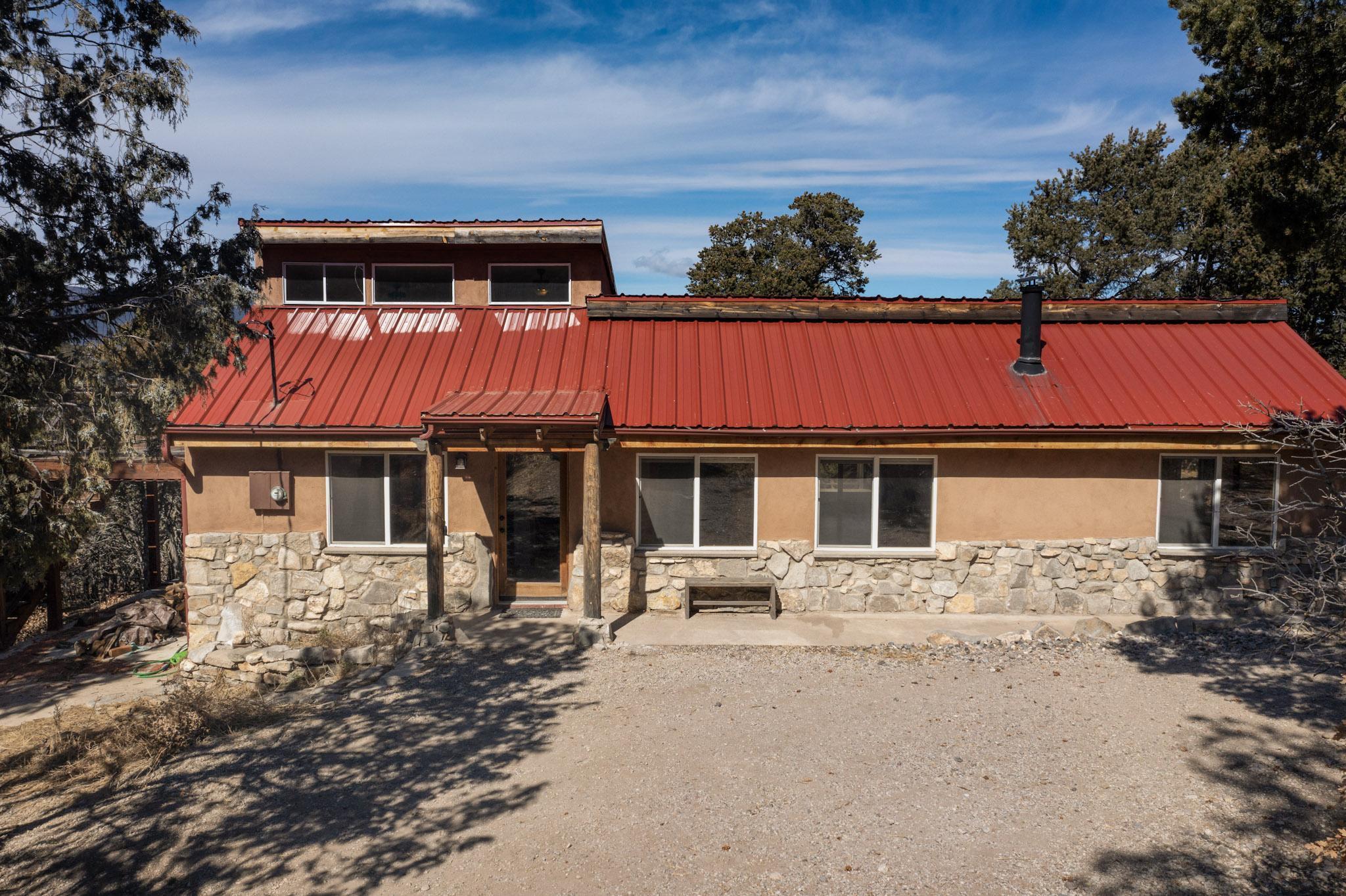 10 Crestwood Loop Drive, Tijeras, New Mexico image 1