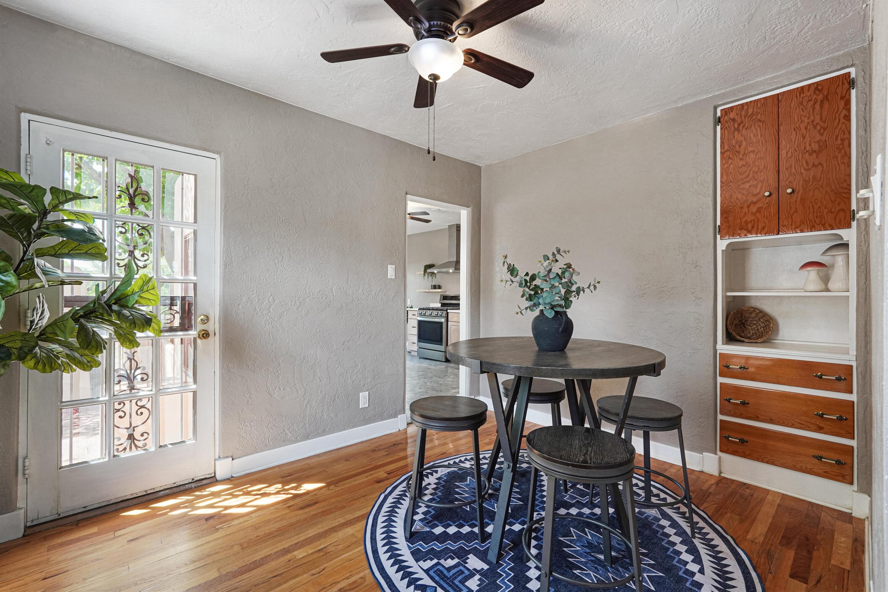 313 Carlisle Boulevard SE