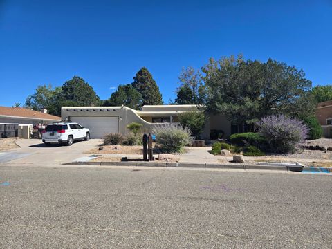 Photo of 5412 MOON Street NE, Albuquerque, NM 87111 (MLS # 1092306)