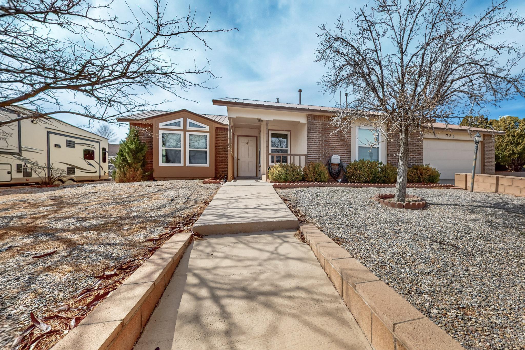 725 Emerald Drive, Rio Rancho, New Mexico image 1