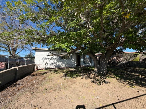 Homes For Sale - 1413 Wheeler Avenue<br/> Albuquerque, NM 87106