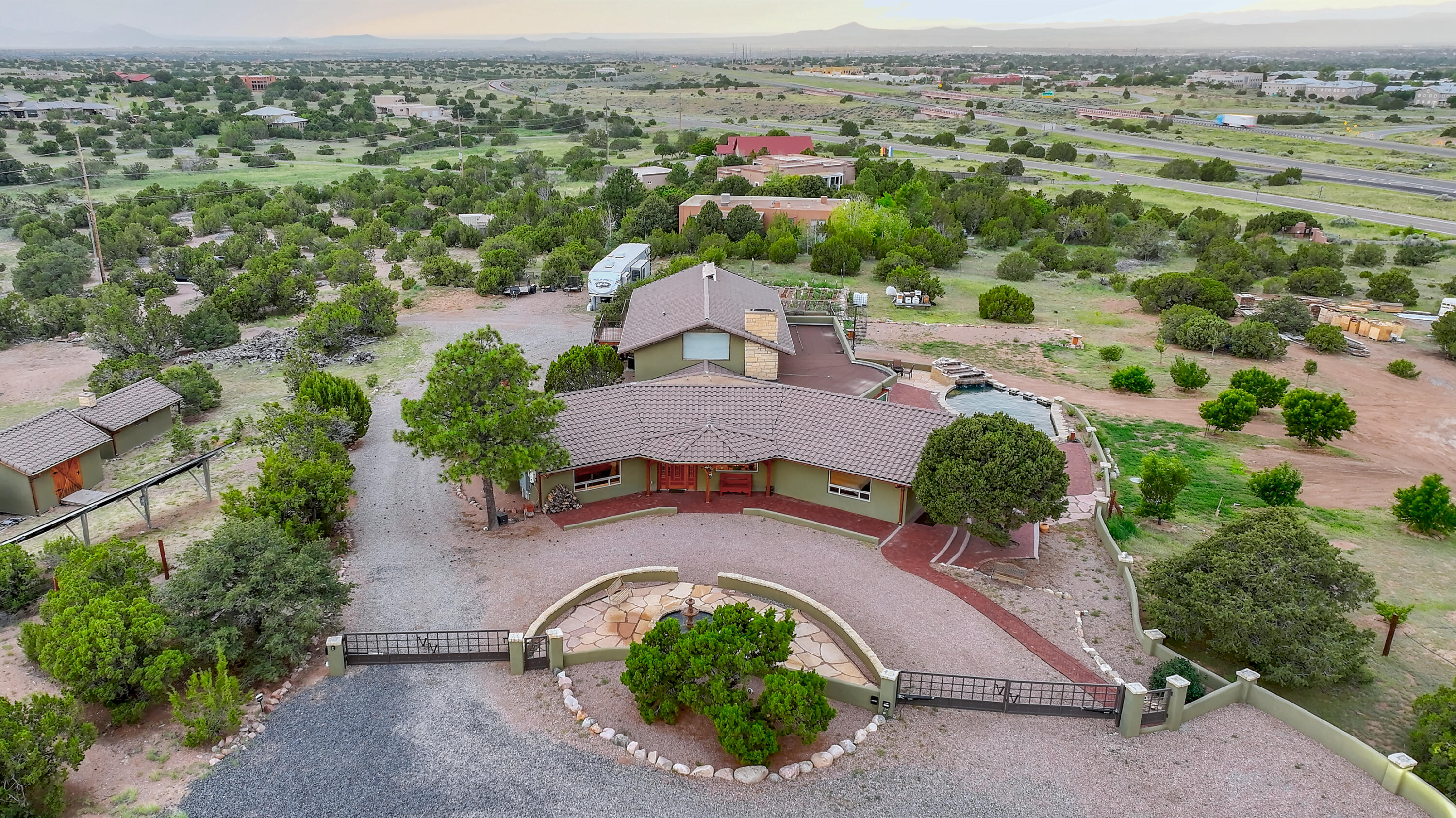 102 Rabbit Road, Santa Fe, New Mexico image 14