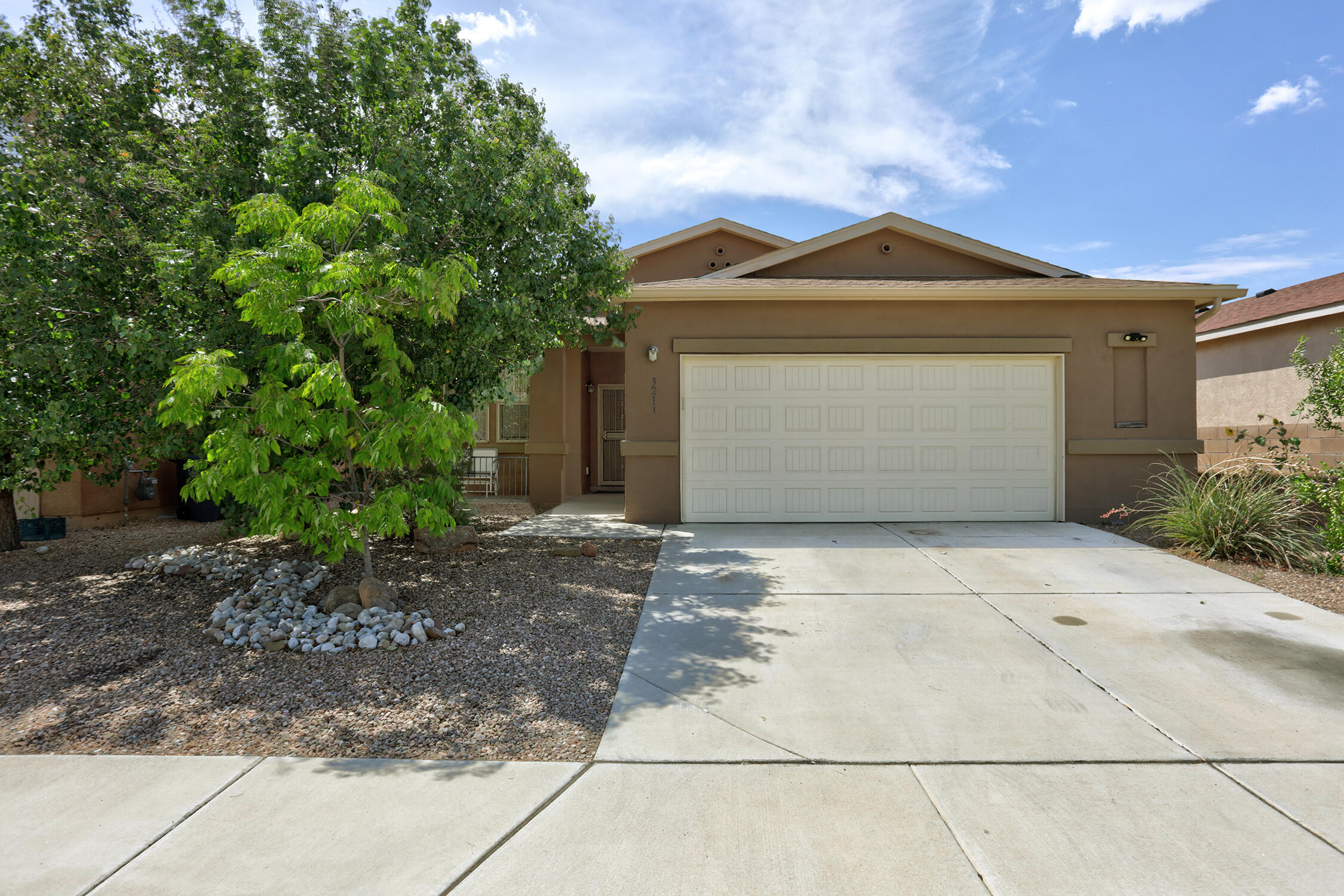 3211 W Meadow Drive, Albuquerque, New Mexico image 1